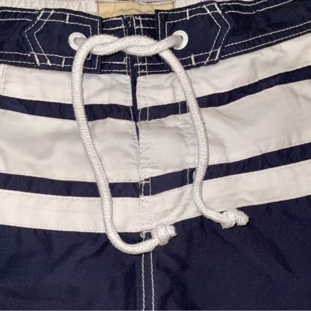 Hollister swim trunks - Picture 2 of 7